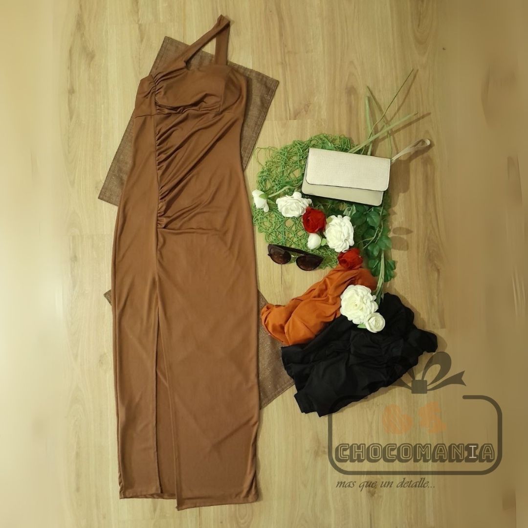 0.9 VESTIDO LARGO ALEJANDRA TALLA UNICA HASTA UNA M