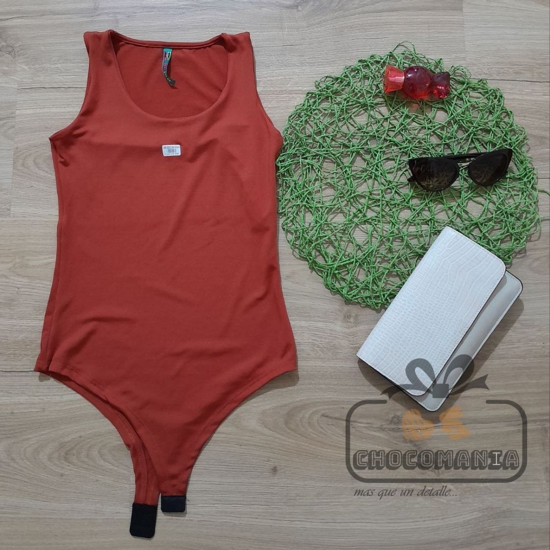 BODY CUELO REDONDO TALLA M