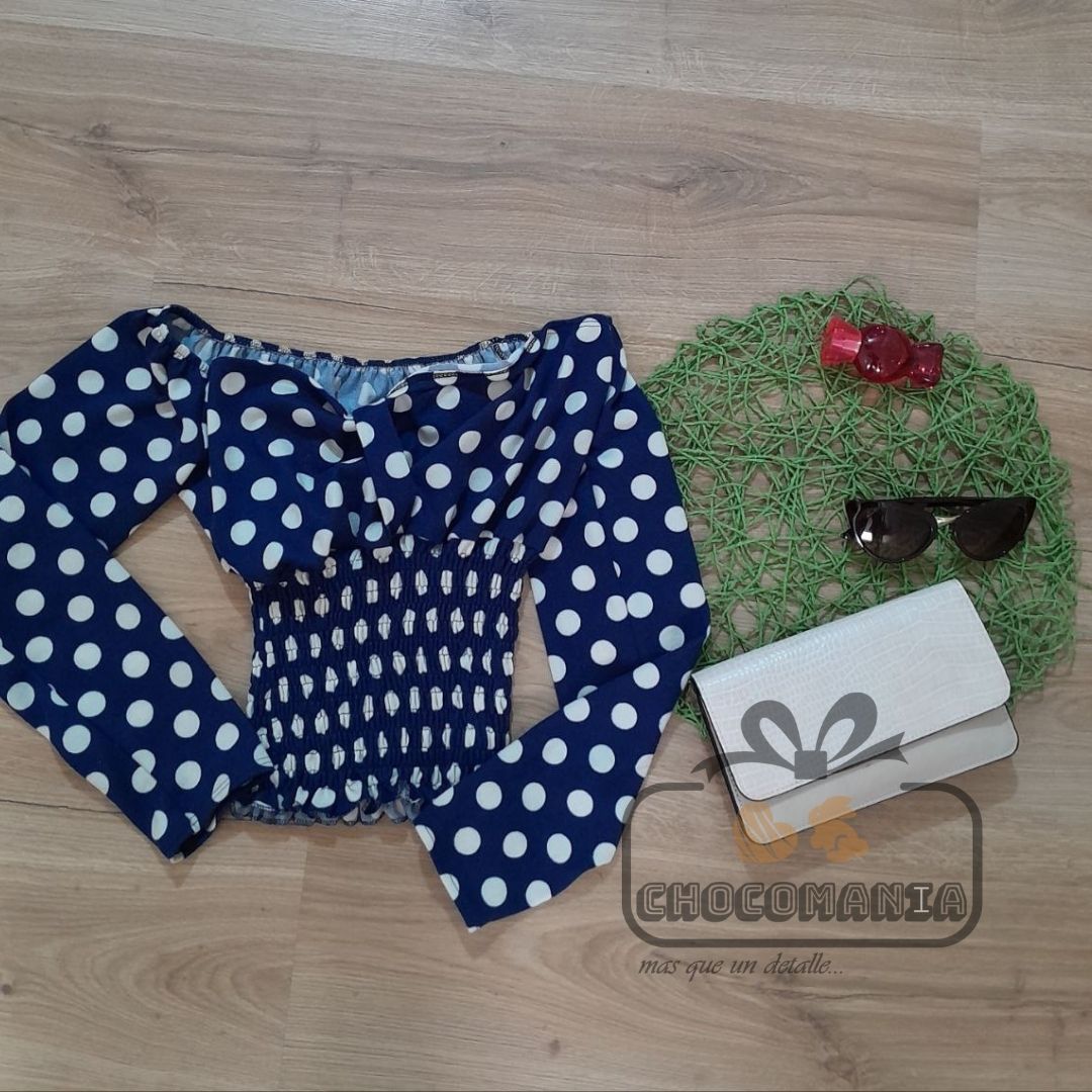 00000.3 DOTTED BLOUSE ONE SIZE UP TO M