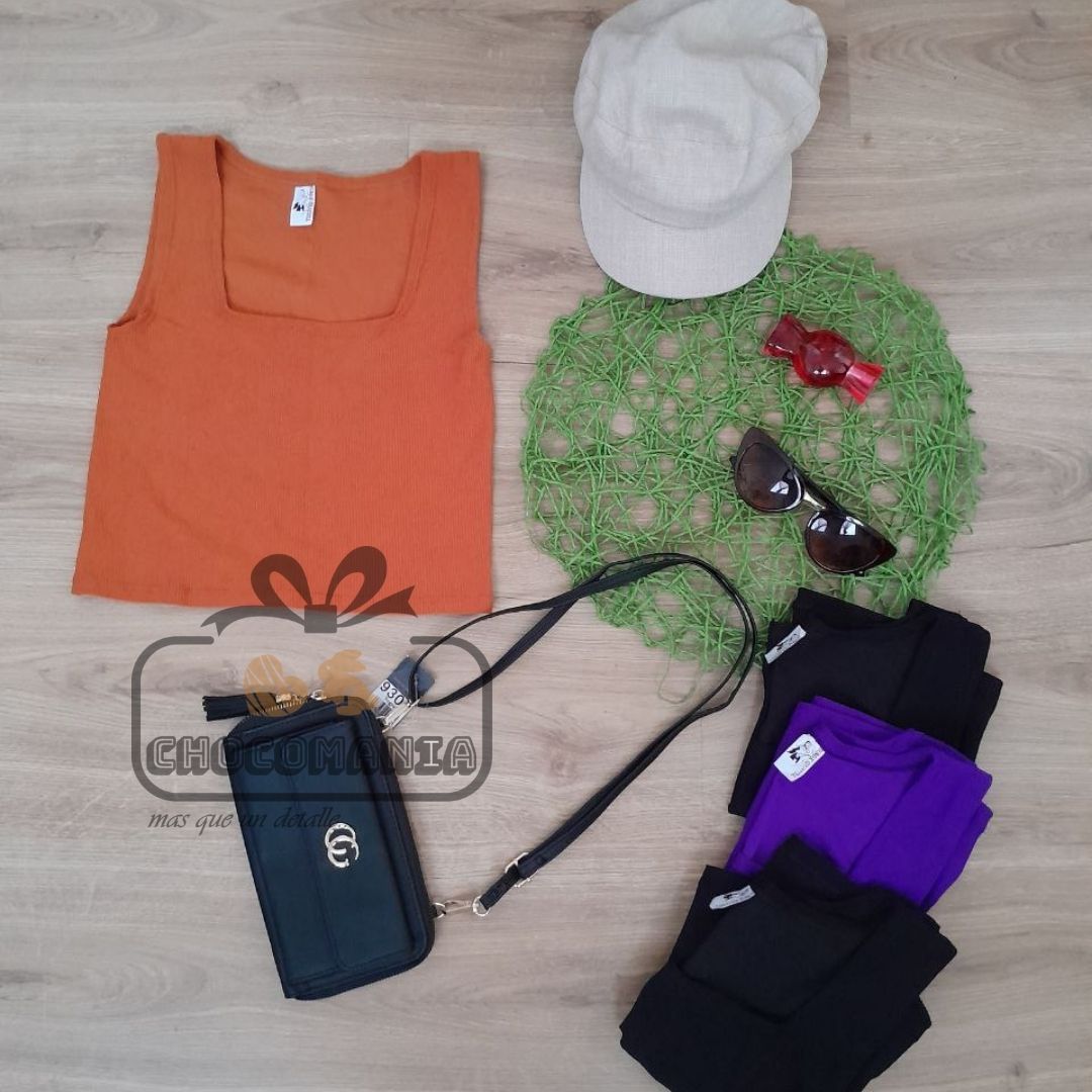 SQUARE NECK TOP ONE SIZE UP TO A M