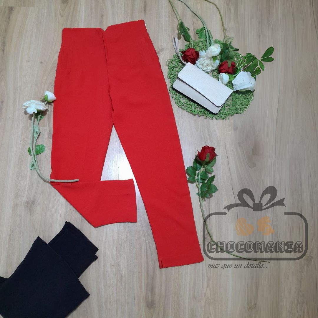 00.4 PANTS WITH PLEATS, SIZE UP TO M