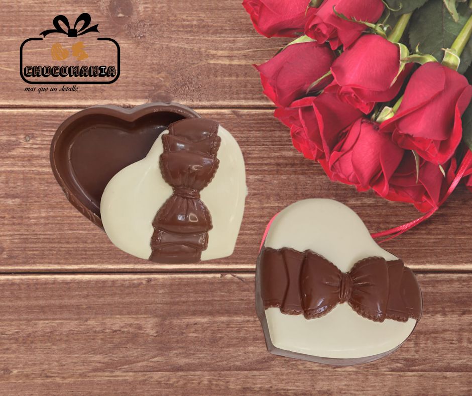 COFRE CORAZON CON LAZO DE CHOCOLATE GRANDE (PREVIO PEDIDO)