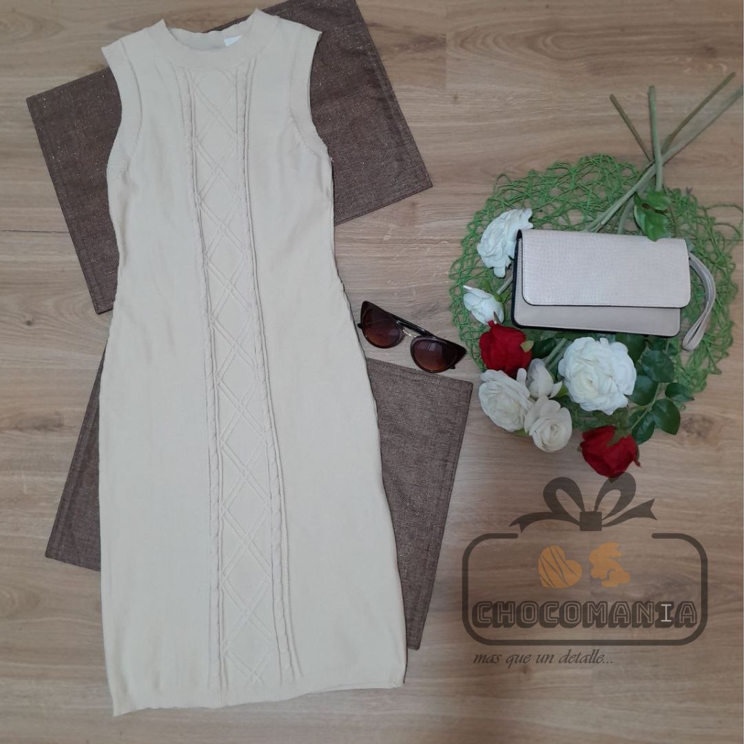 000000.4 VESTIDO HILO VES90 UNICA TALLA UNICA HASTA UNA M