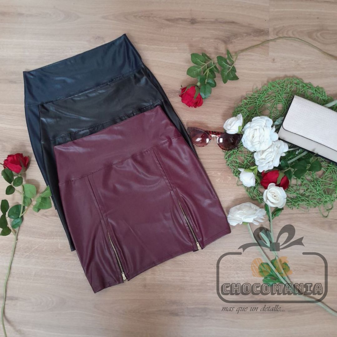 MINI FALDA CUERINA TALLA UNICA XS/S VARIOS COLORES