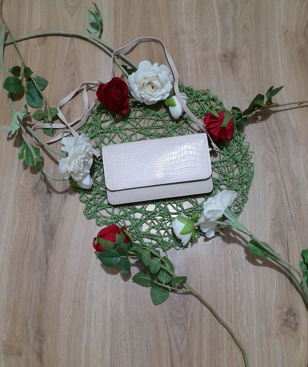 CARTERA BLANCA PARA DAMA