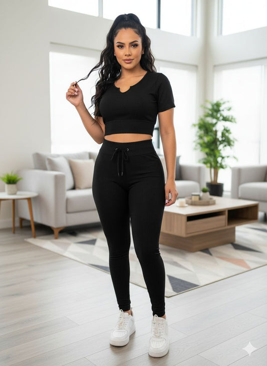 SHORT-SLEEVED SPORTS SET ONE SIZE UP TO S